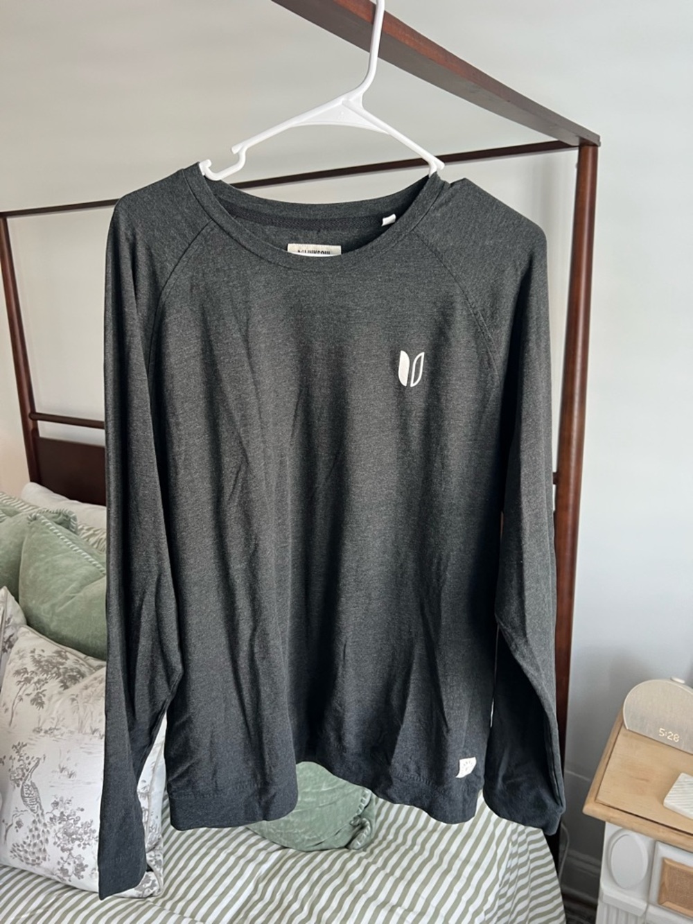 Tour Issued Linksoul Lightweight Long Sleeve Athletic Golf Crewnck